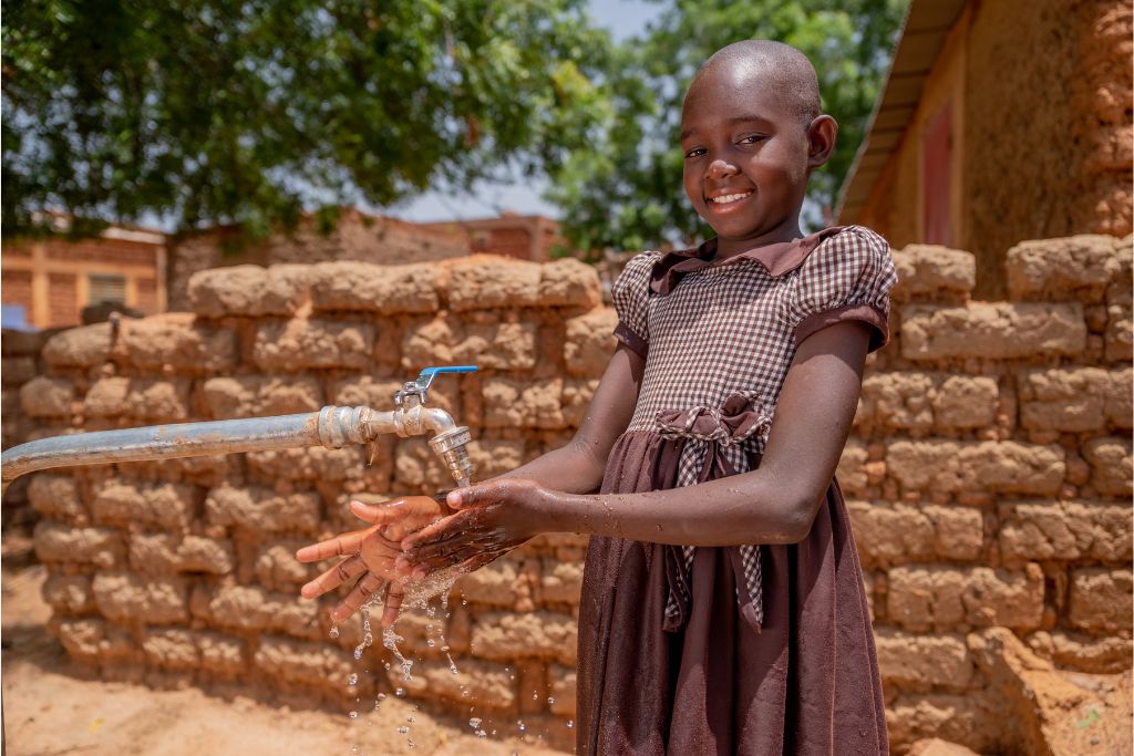 Egodine washing her hands